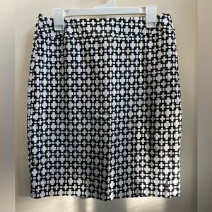 Cynthia Rowley. Back and White geometric skirt.